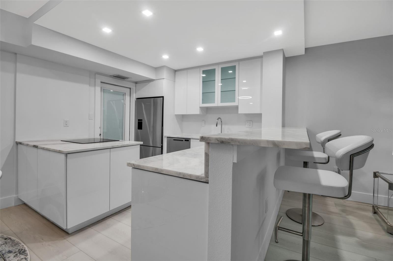 Image 10 of 44 For 1150 Tarpon Center Drive 1-c #103