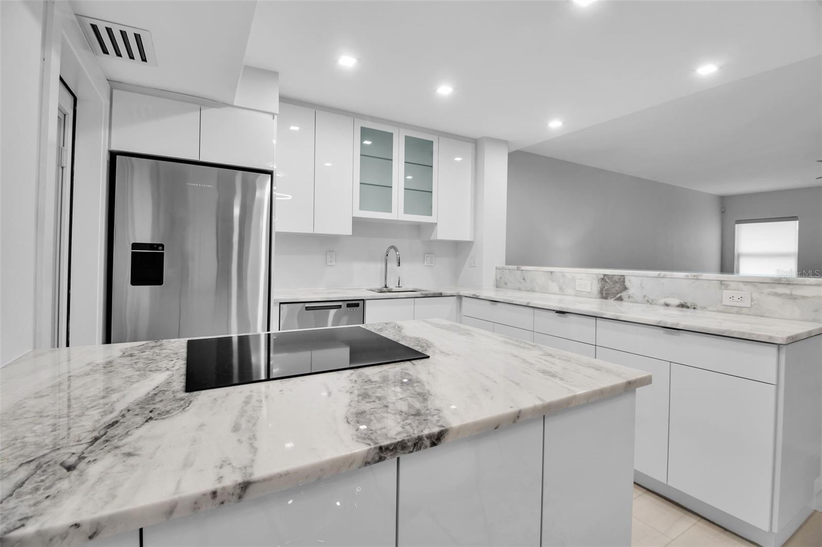 Image 12 of 44 For 1150 Tarpon Center Drive 1-c #103