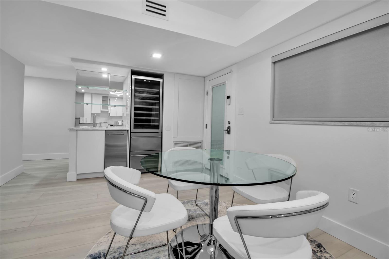 Image 17 of 44 For 1150 Tarpon Center Drive 1-c #103