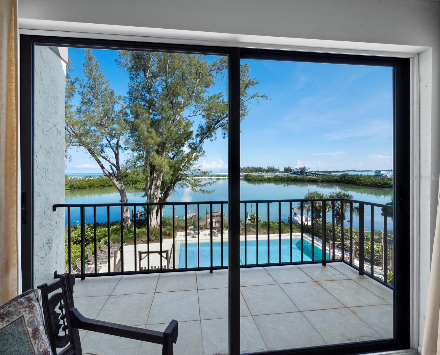 Details for 490 Shore Road 6, LONGBOAT KEY, FL 34228