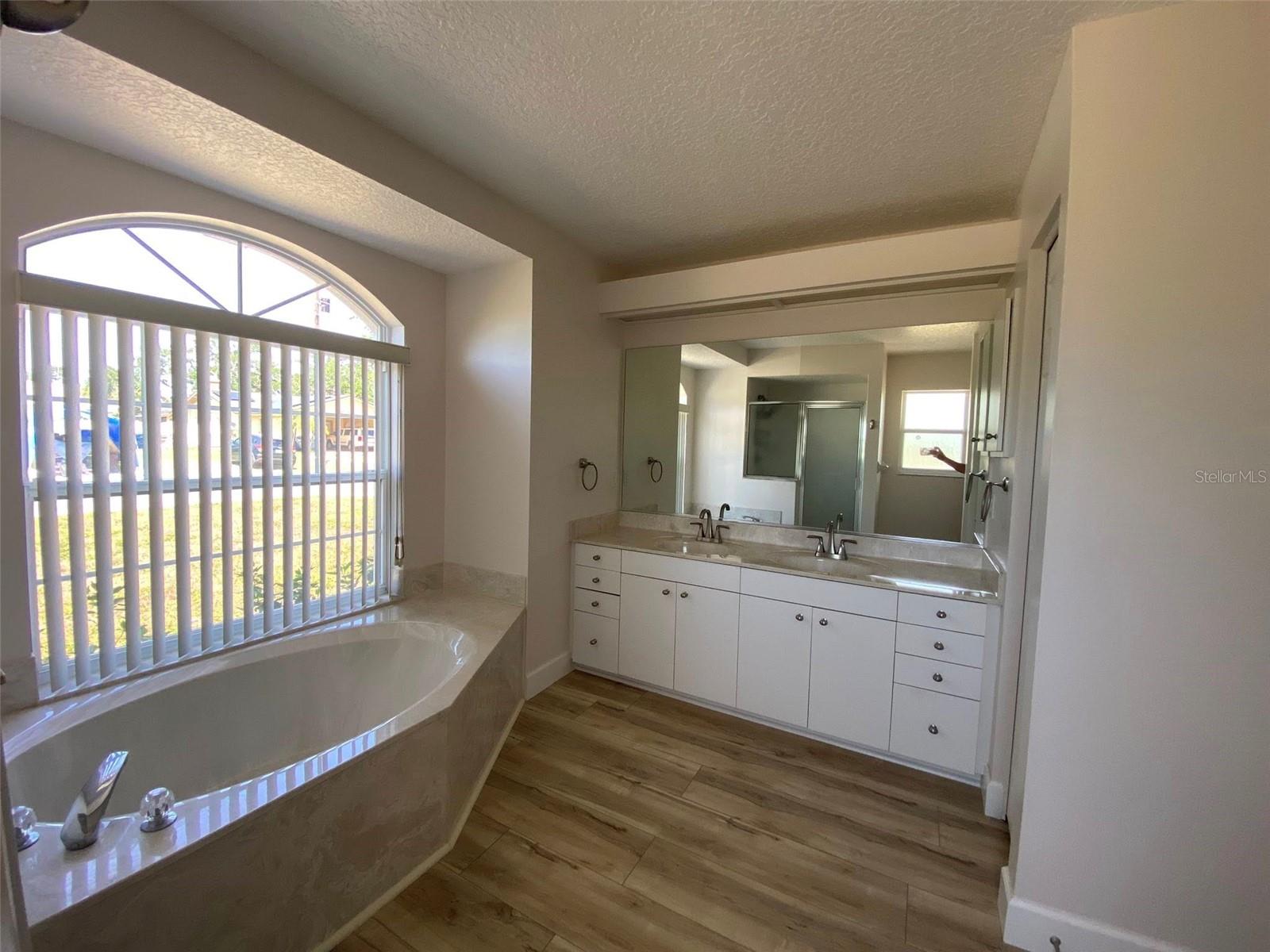 Image 11 of 18 For 4511 27th Avenue W