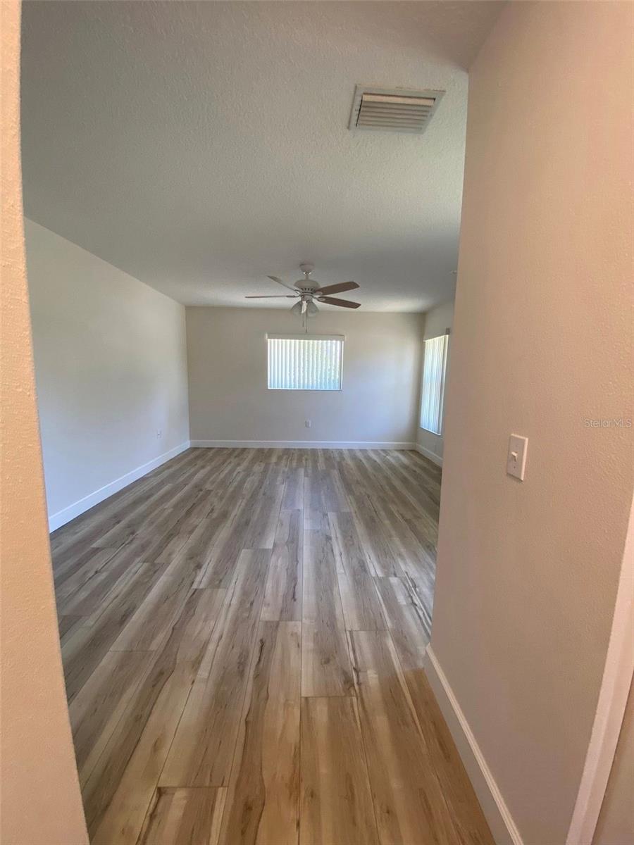 Image 13 of 18 For 4511 27th Avenue W