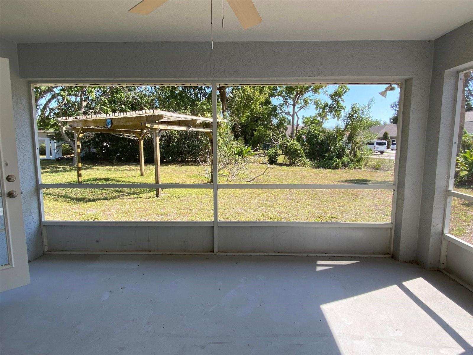 Image 17 of 18 For 4511 27th Avenue W