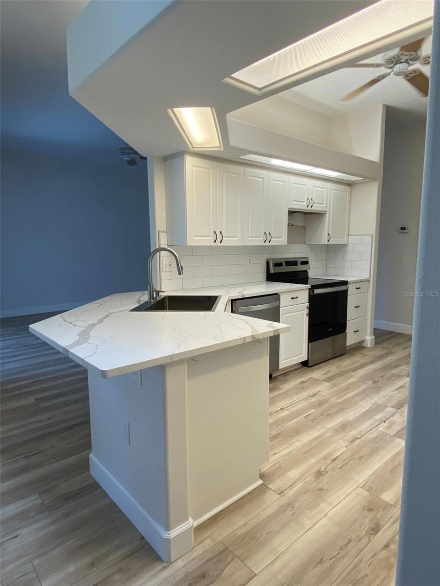Image 4 of 18 For 4511 27th Avenue W