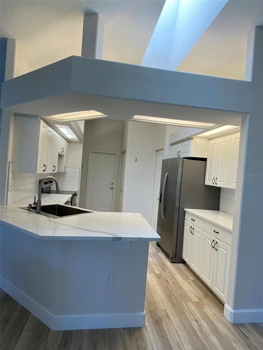 Image 5 of 18 For 4511 27th Avenue W