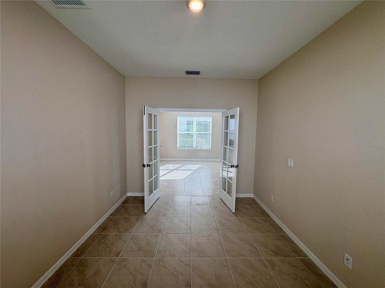 Image 14 of 28 For 16439 Paynes Mill Drive