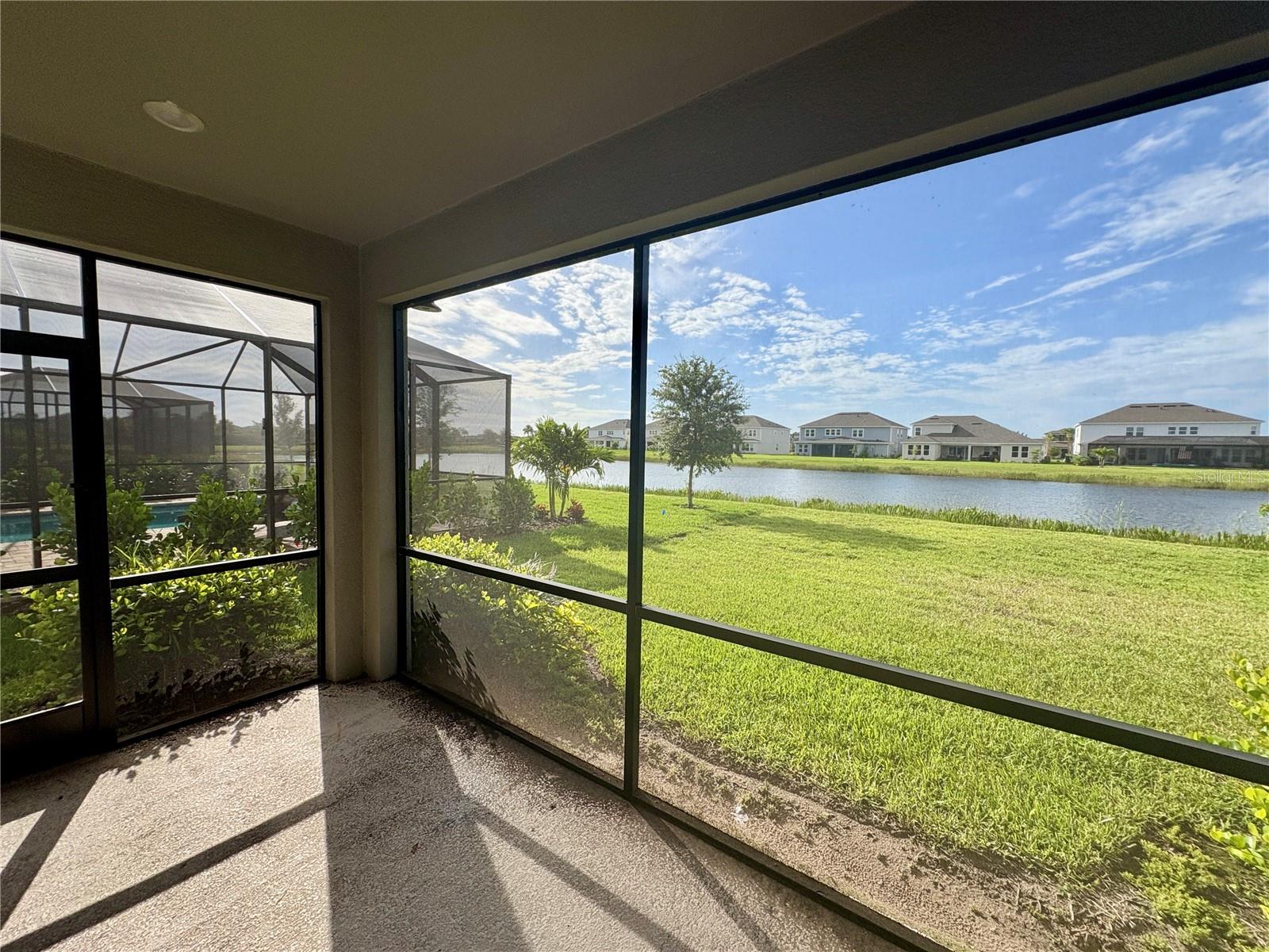 Image 16 of 28 For 16439 Paynes Mill Drive