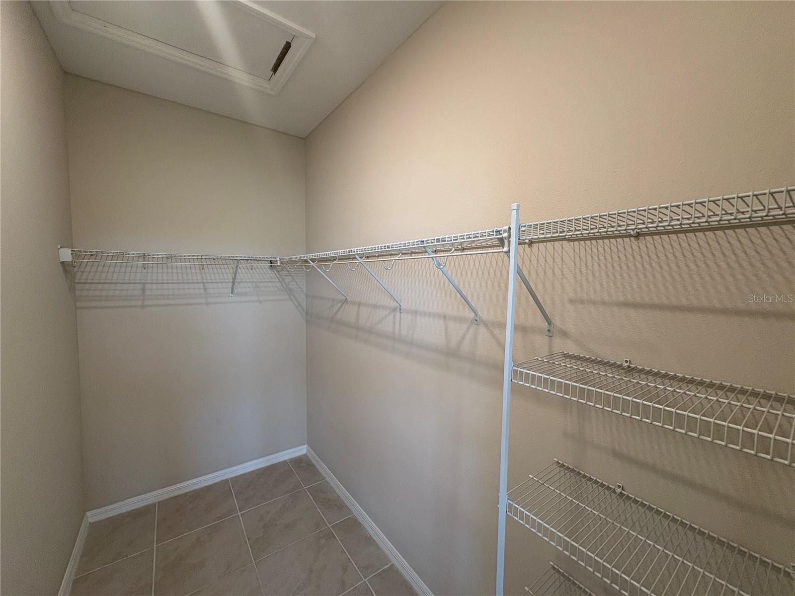 Image 21 of 28 For 16439 Paynes Mill Drive