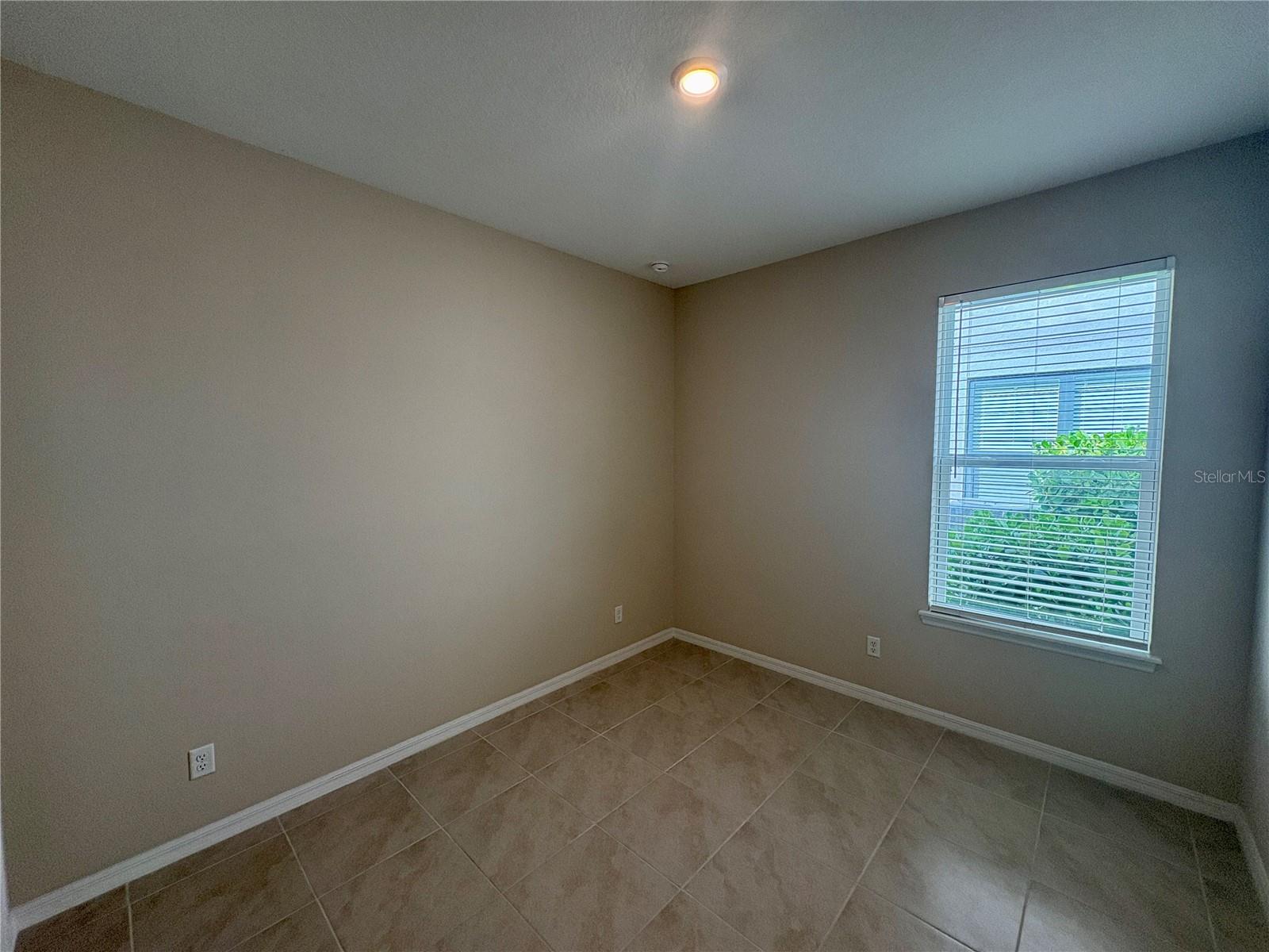 Image 9 of 28 For 16439 Paynes Mill Drive