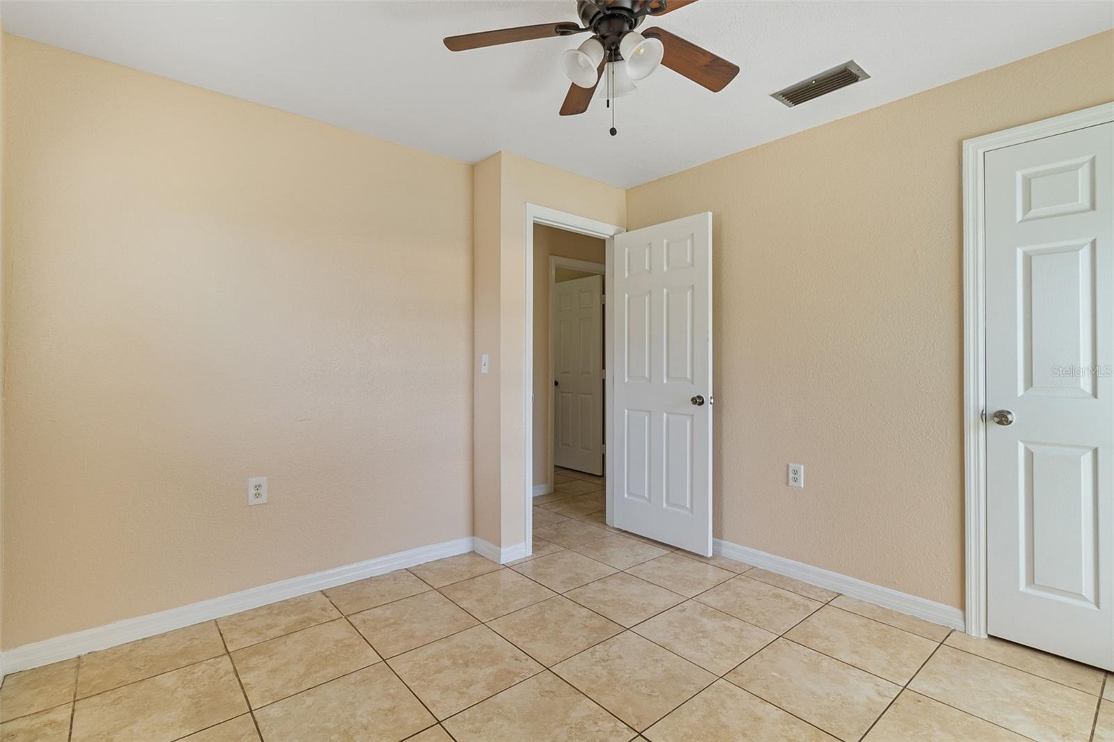 Image 14 of 27 For 328 14th Avenue