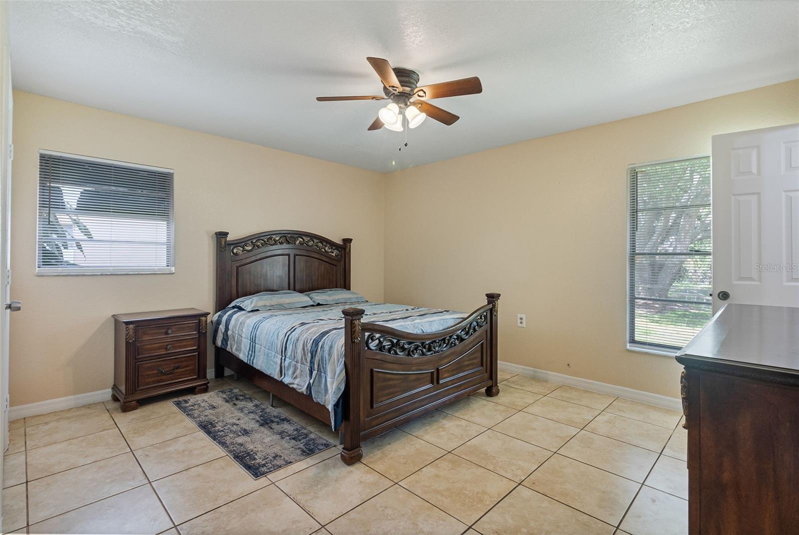 Image 15 of 27 For 328 14th Avenue