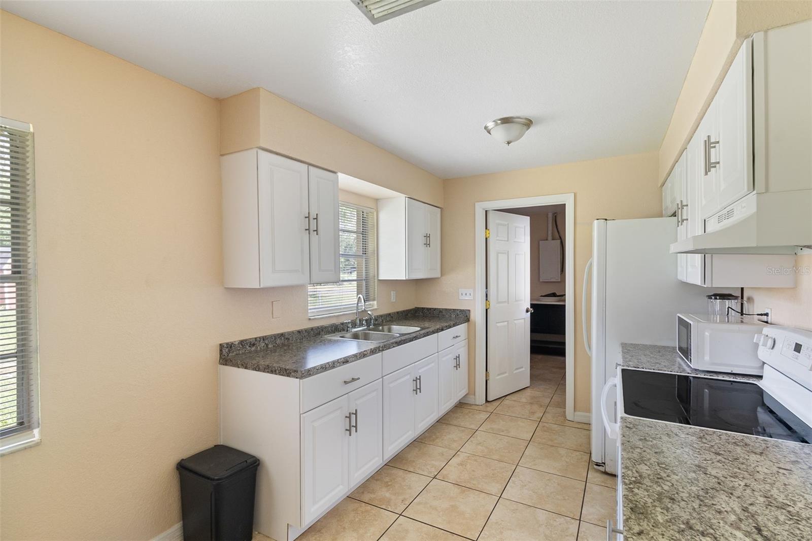 Image 6 of 27 For 328 14th Avenue