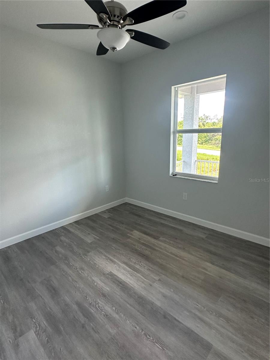 Image 12 of 16 For 14343 Myakka Avenue