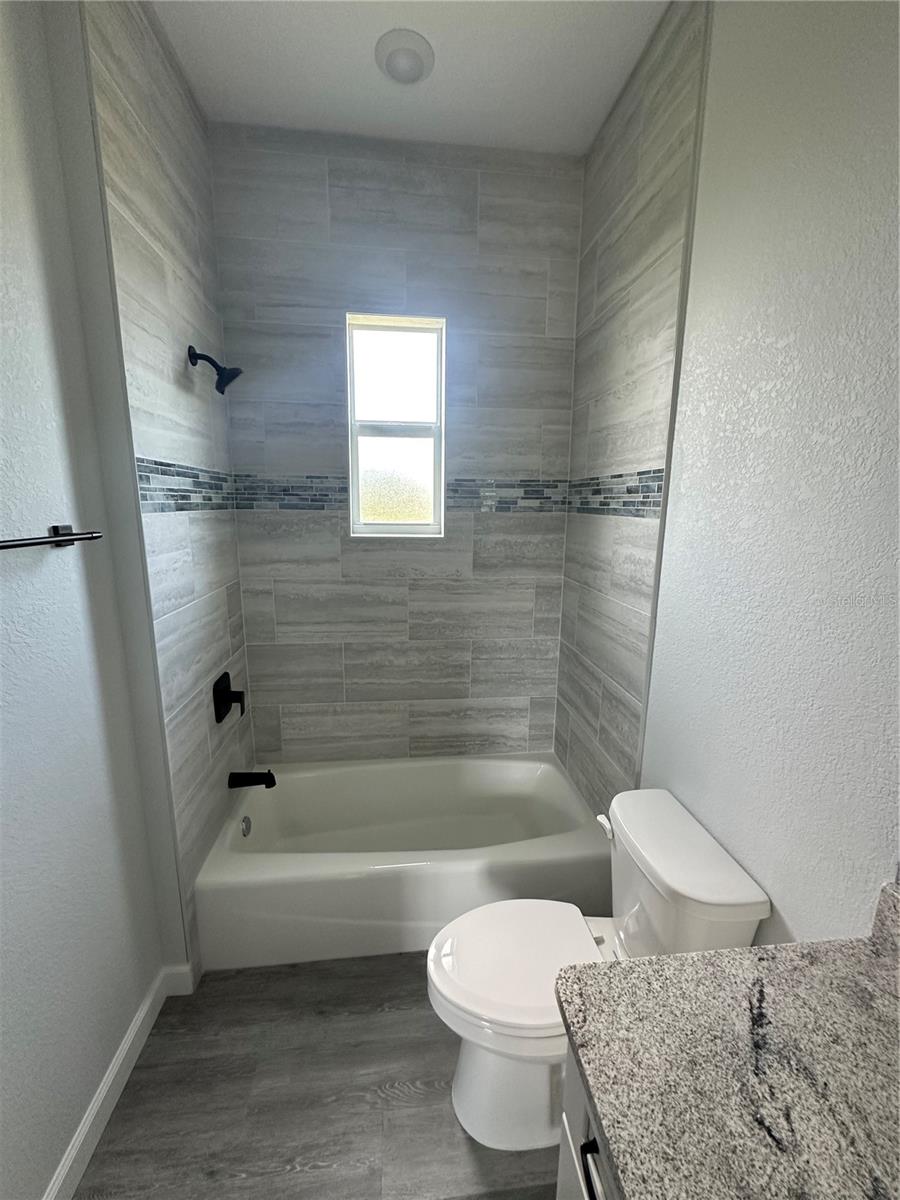 Image 15 of 16 For 14343 Myakka Avenue