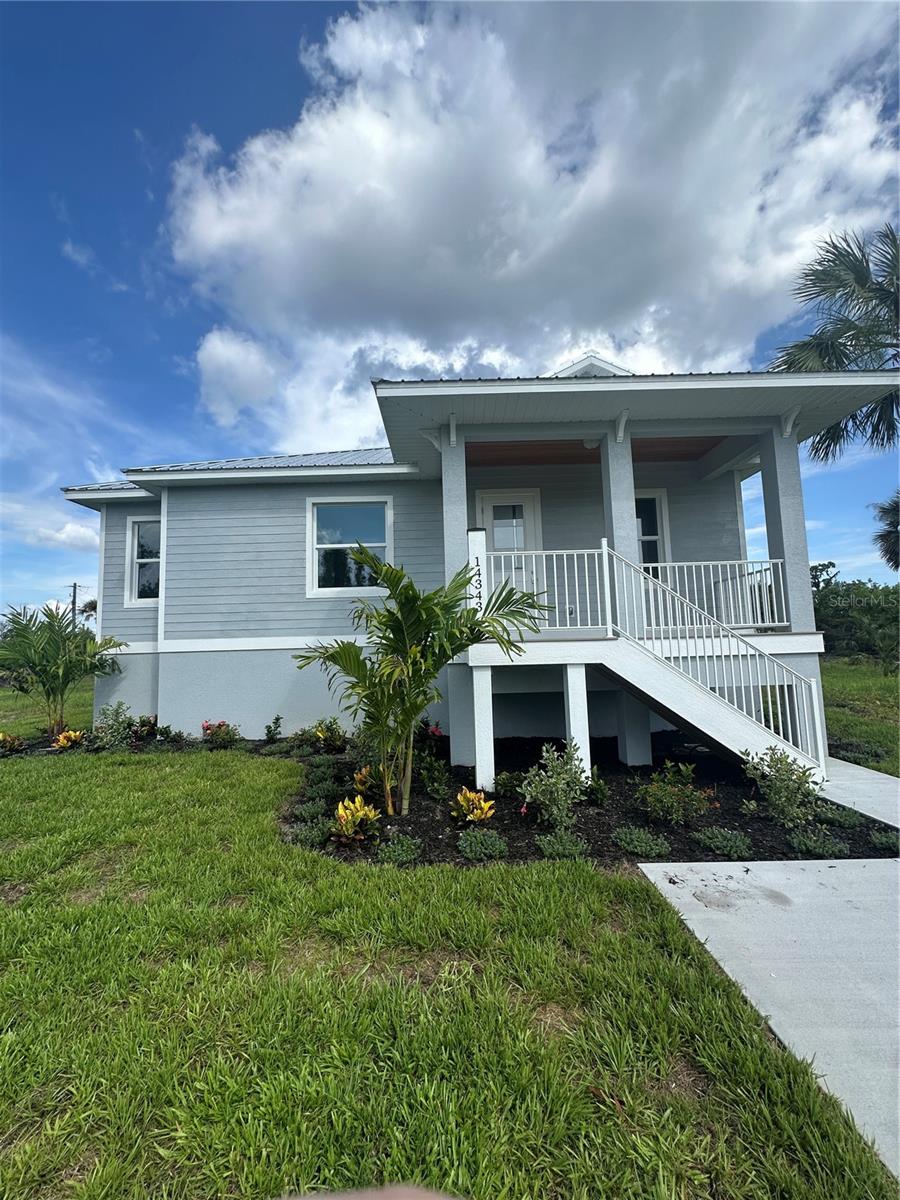 Image 3 of 16 For 14343 Myakka Avenue