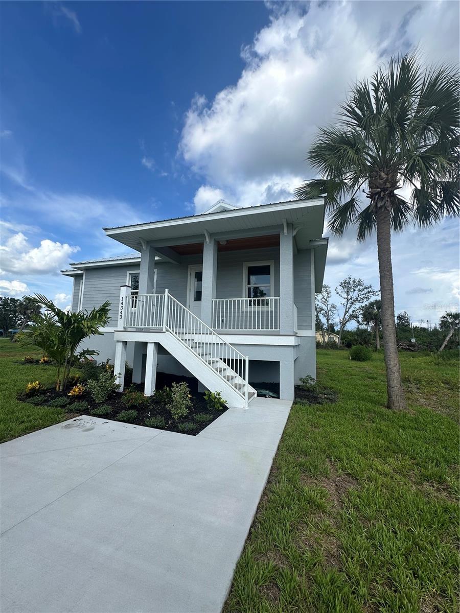 Image 4 of 16 For 14343 Myakka Avenue