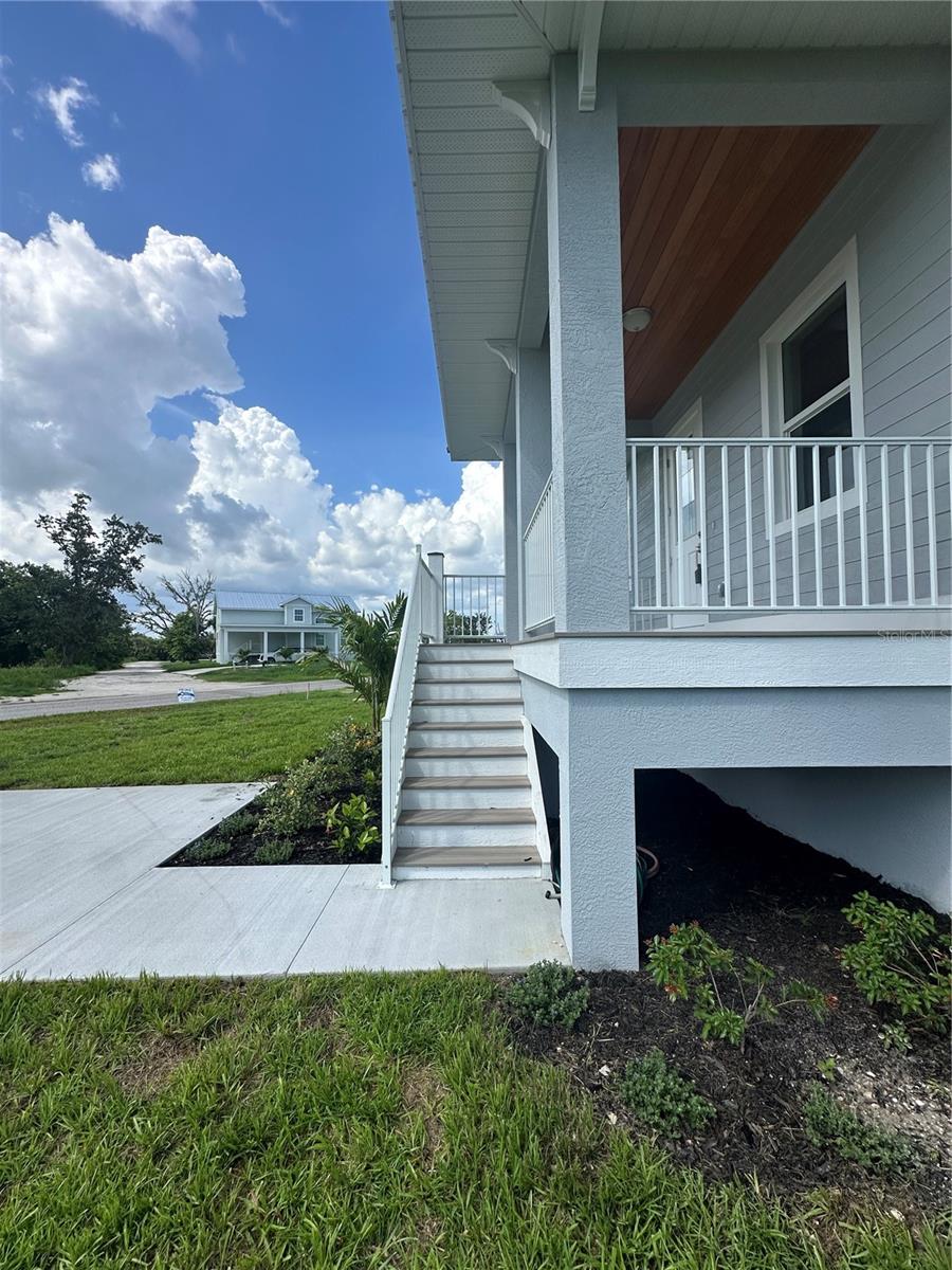 Image 5 of 16 For 14343 Myakka Avenue