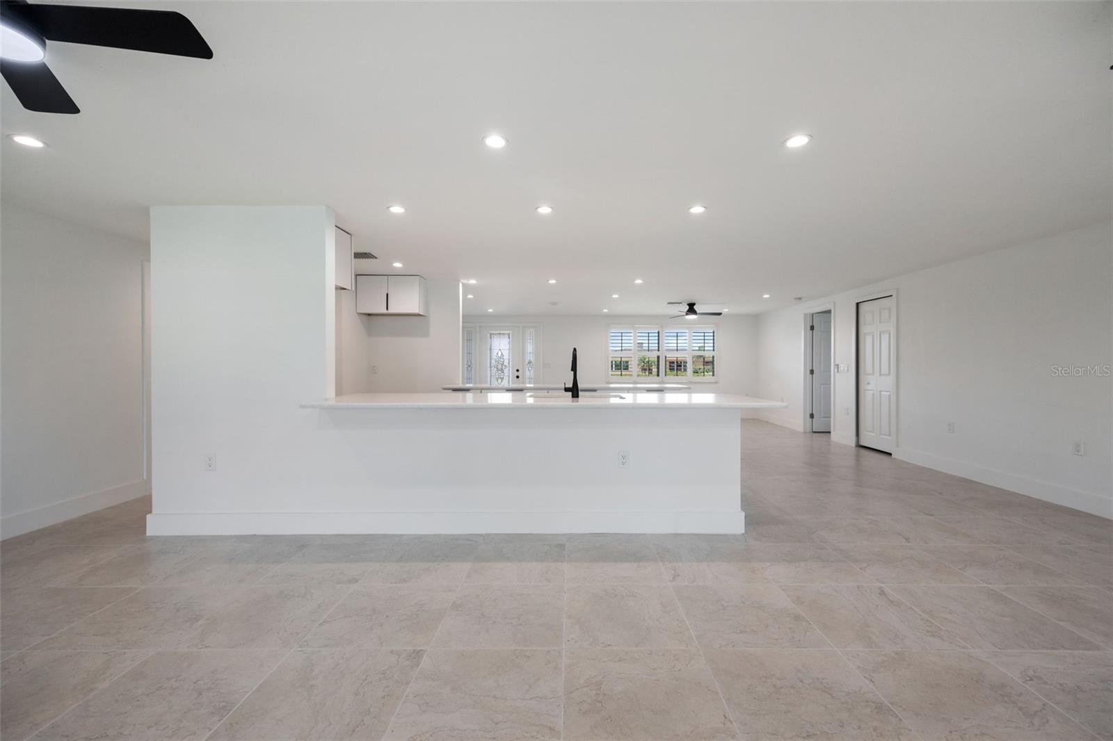 Image 16 of 61 For 1464 Deer Creek Drive