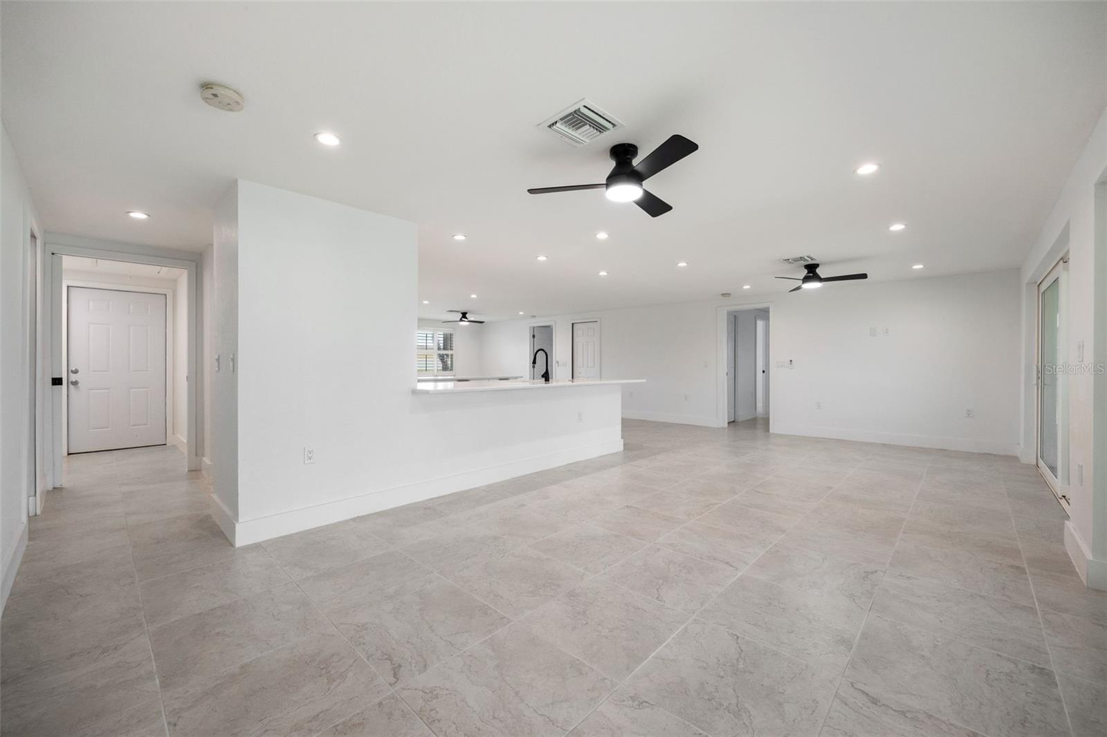 Image 17 of 61 For 1464 Deer Creek Drive