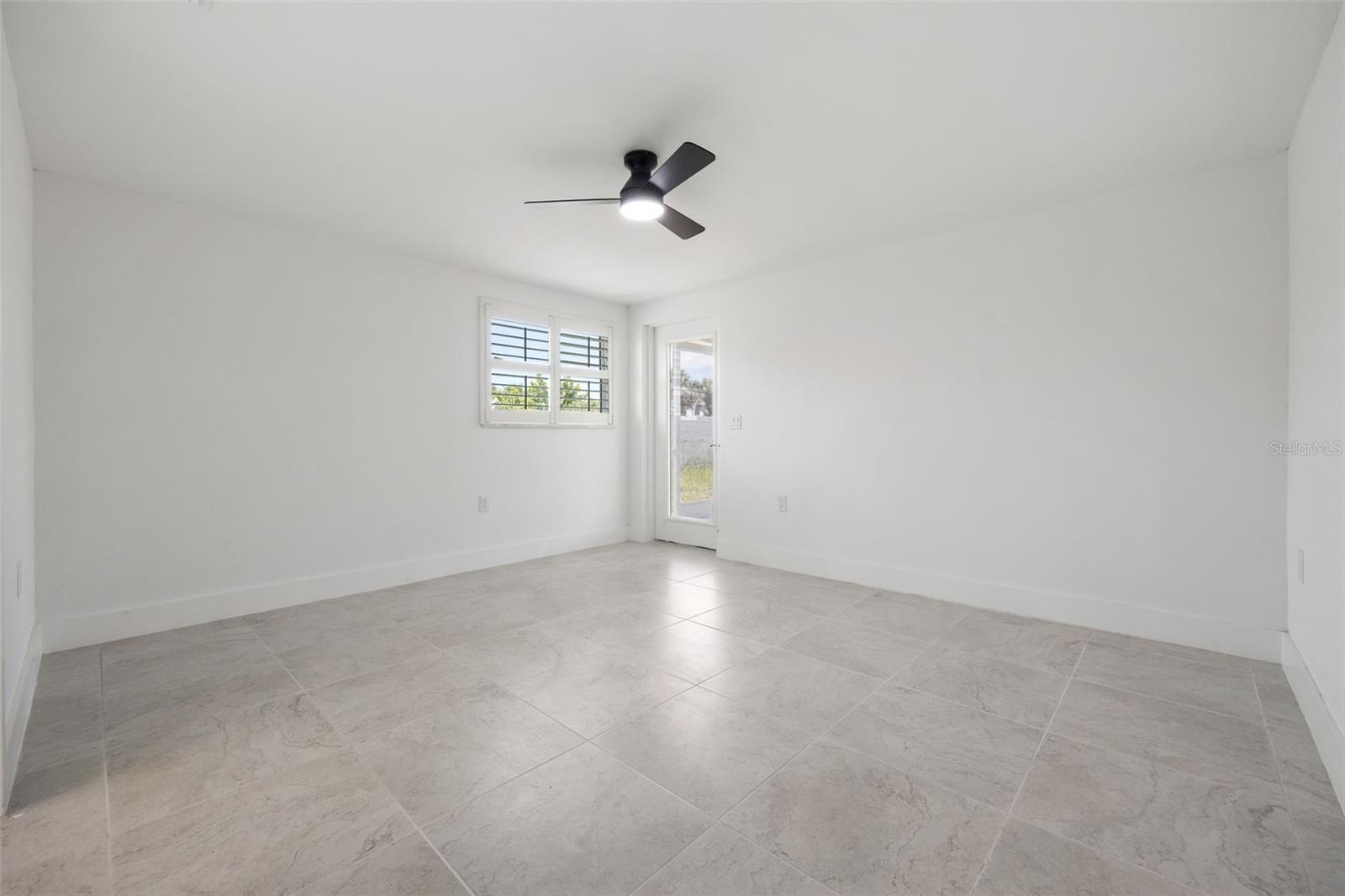 Image 23 of 61 For 1464 Deer Creek Drive
