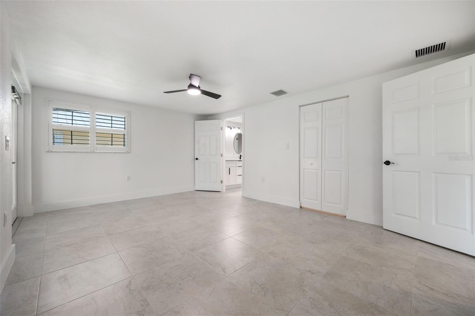 Image 27 of 61 For 1464 Deer Creek Drive