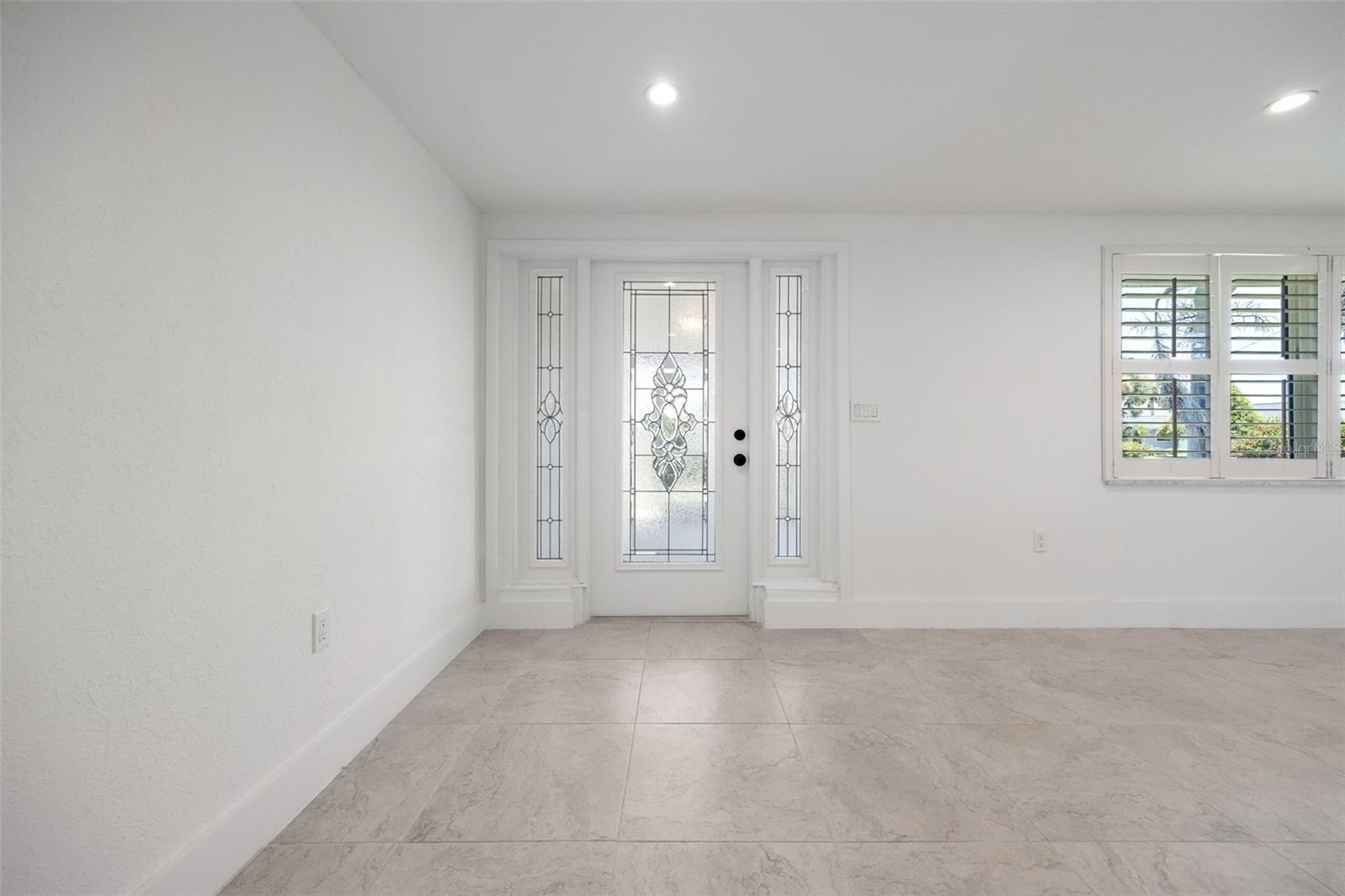 Image 4 of 61 For 1464 Deer Creek Drive