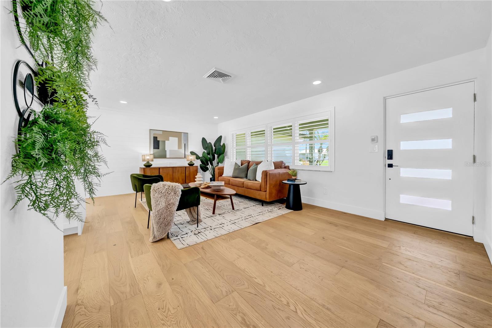Image 15 of 53 For 8001 13th Avenue S