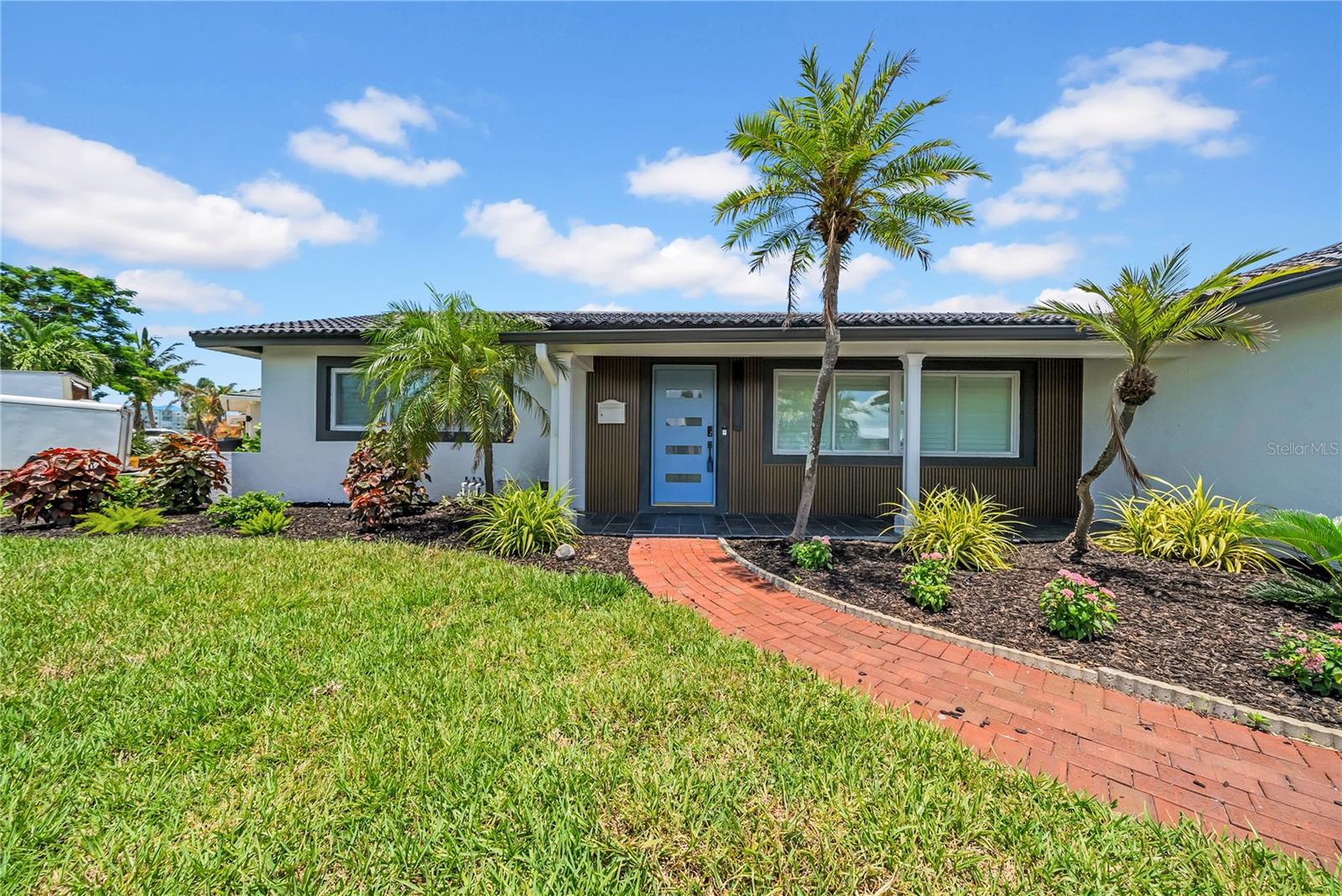 Image 2 of 53 For 8001 13th Avenue S