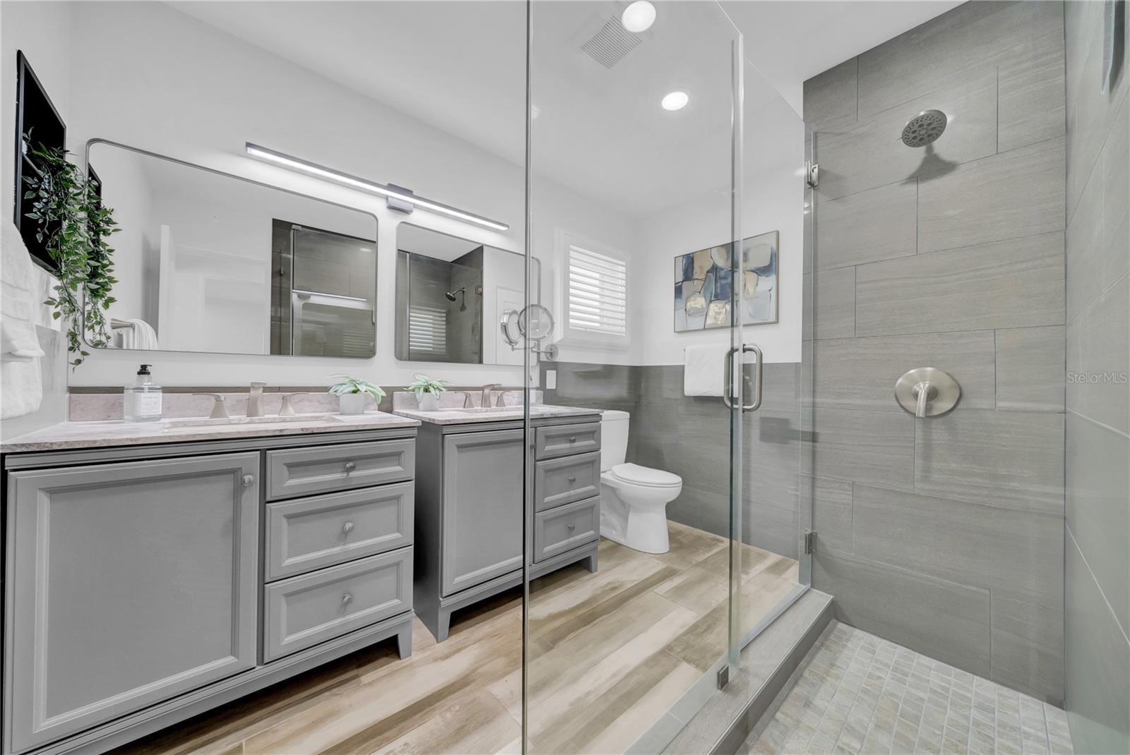 Image 41 of 53 For 8001 13th Avenue S