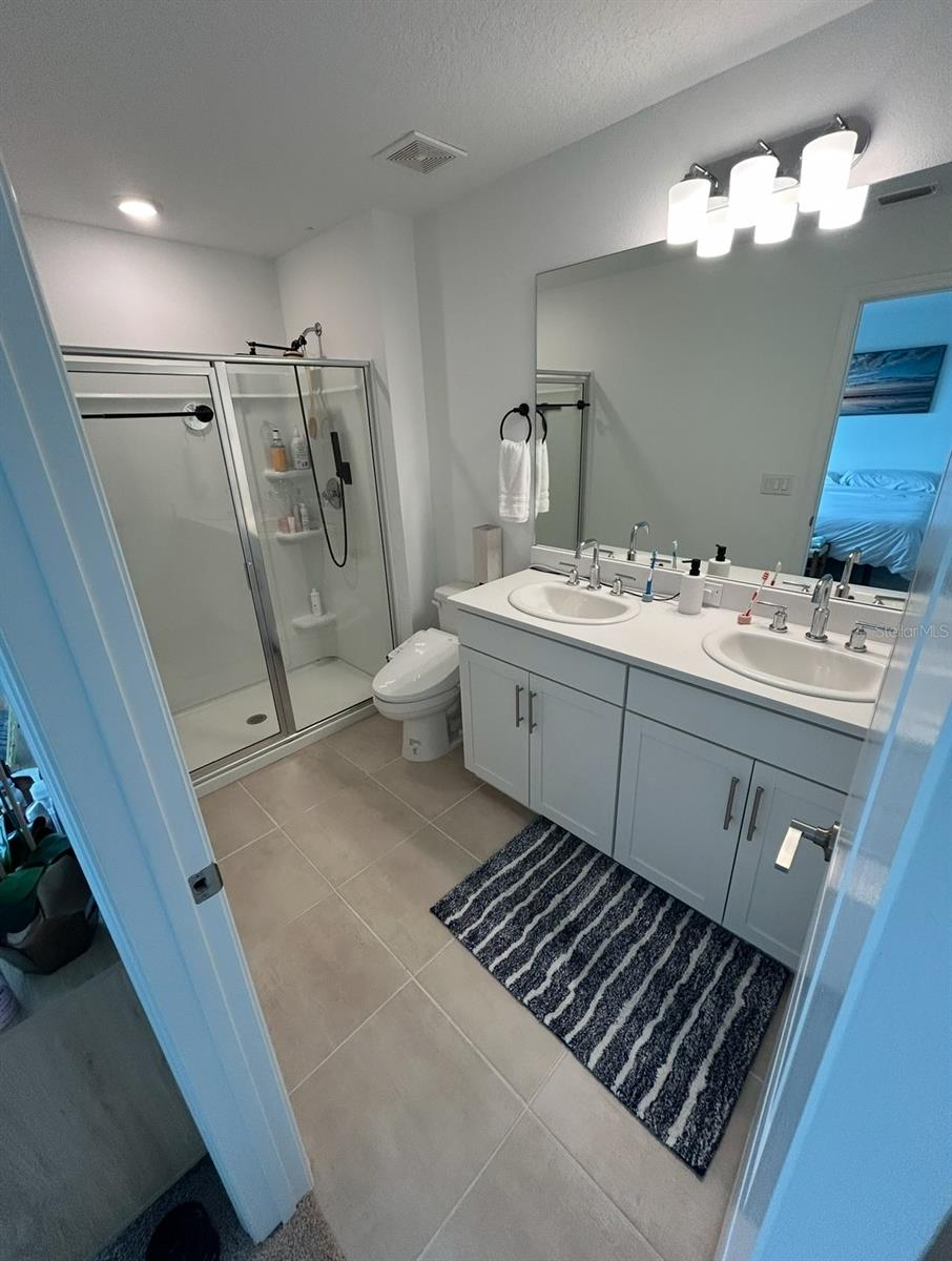 Image 13 of 19 For 11751 Glenside Terrace