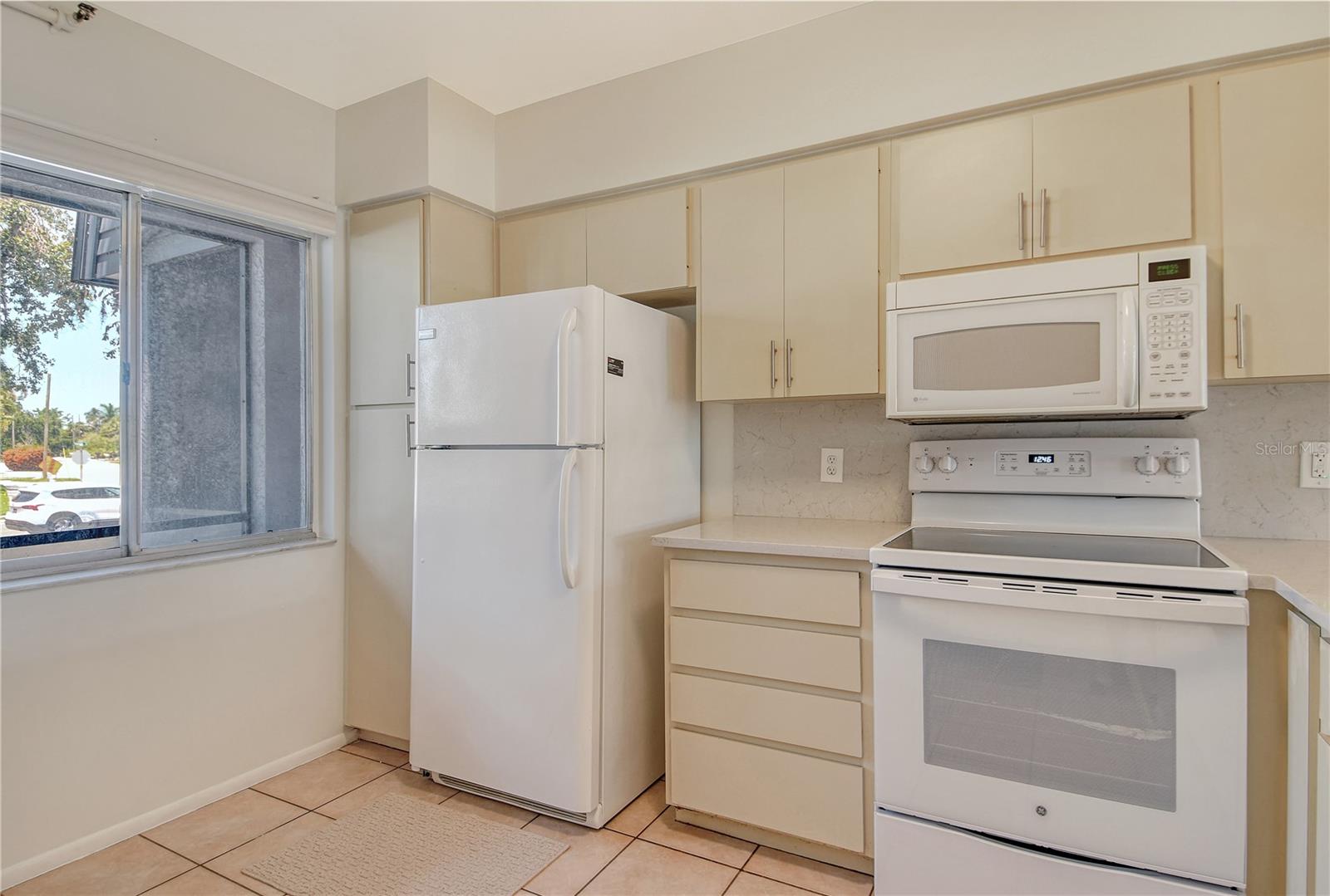 Image 12 of 36 For 2124 Tamiami Trail N 103