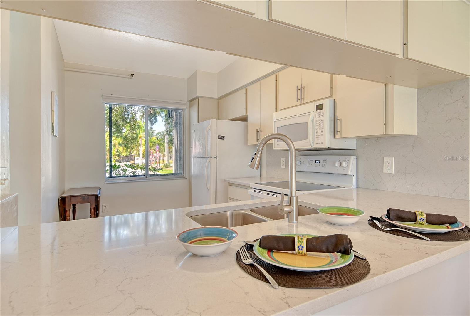 Image 14 of 36 For 2124 Tamiami Trail N 103