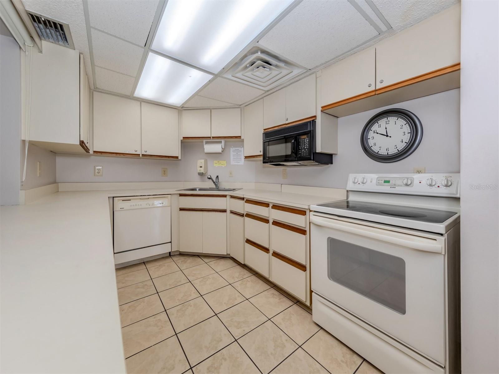 Image 41 of 65 For 154 Inlets Boulevard