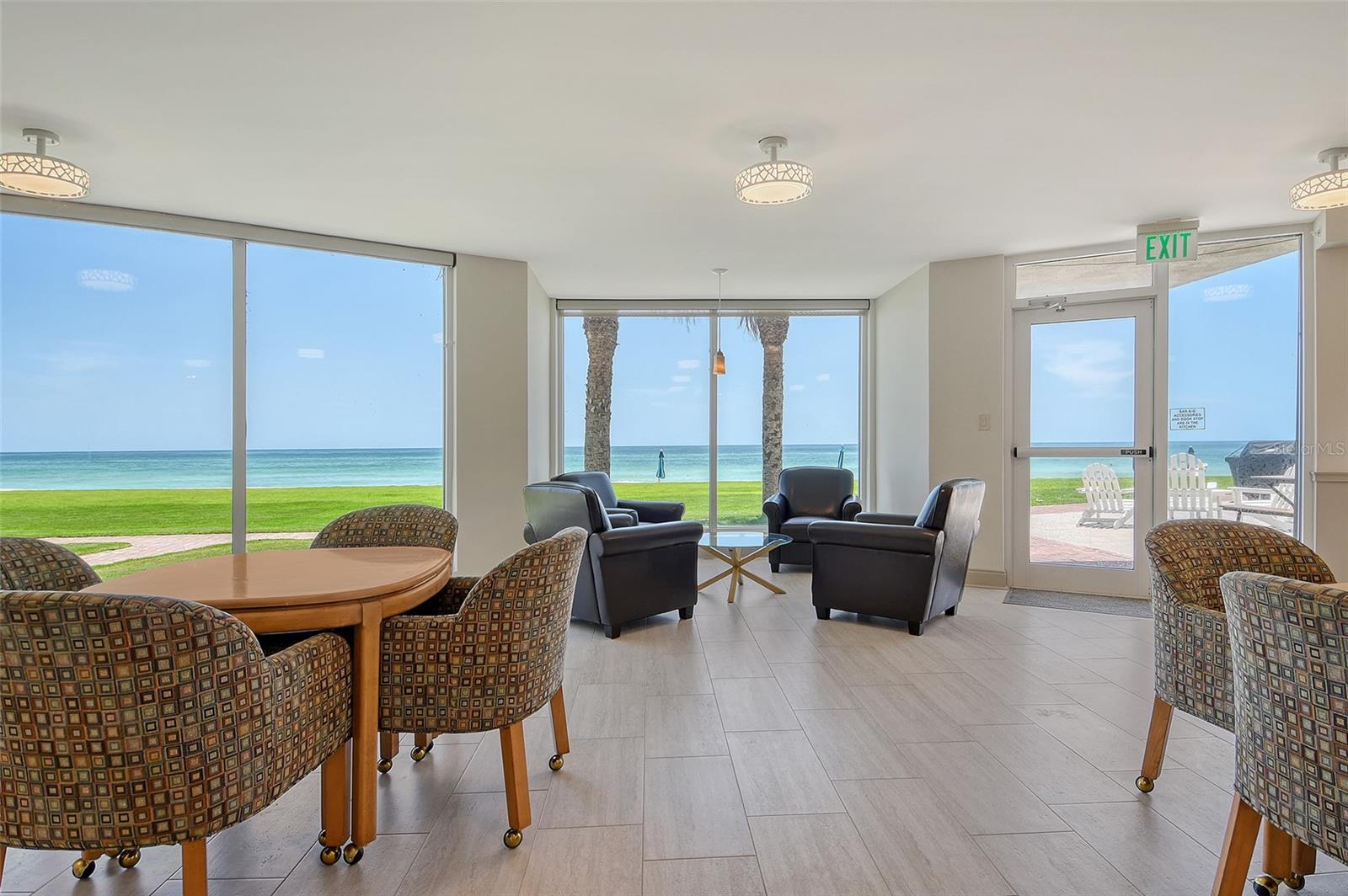 Image 81 of 100 For 1000 Longboat Club Road  1105
