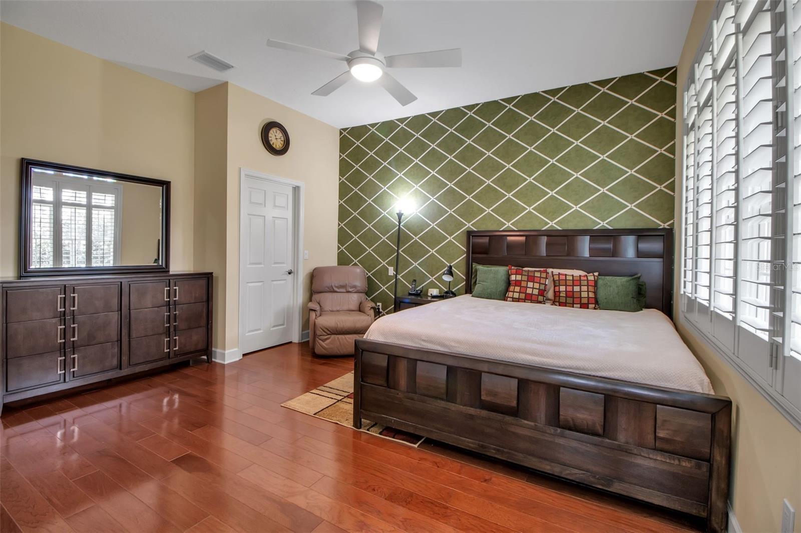 Image 53 of 100 For 1822 97th St Nw