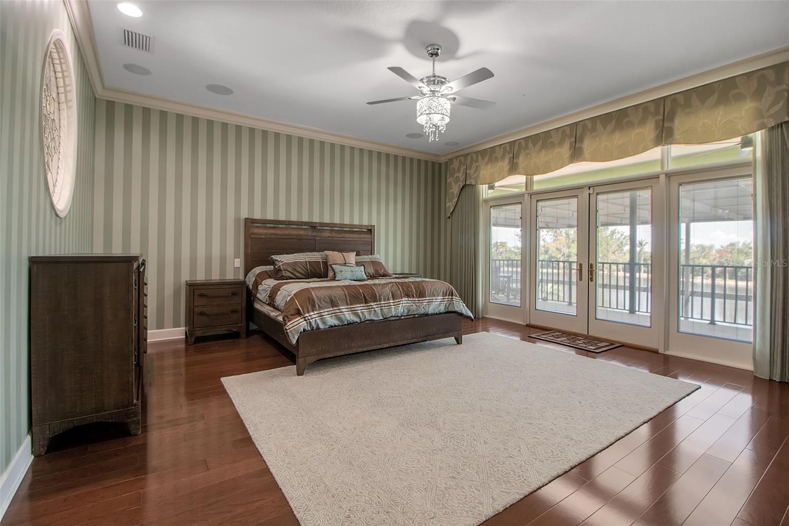 Image 60 of 100 For 1822 97th St Nw