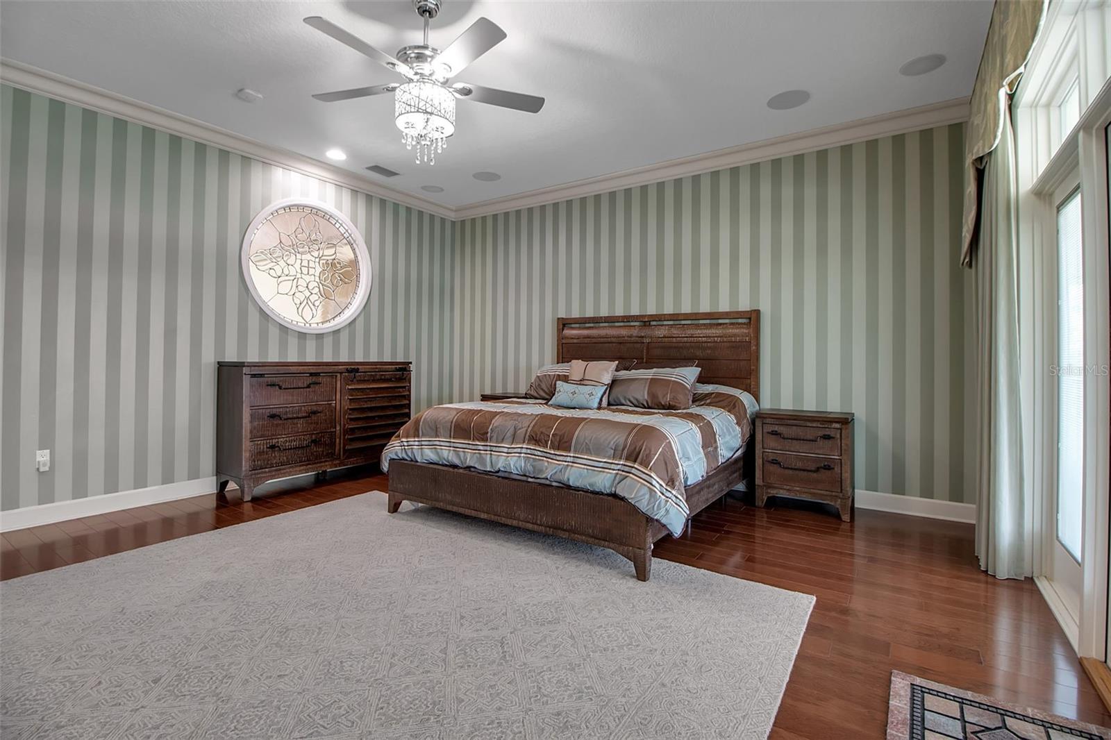 Image 61 of 100 For 1822 97th St Nw