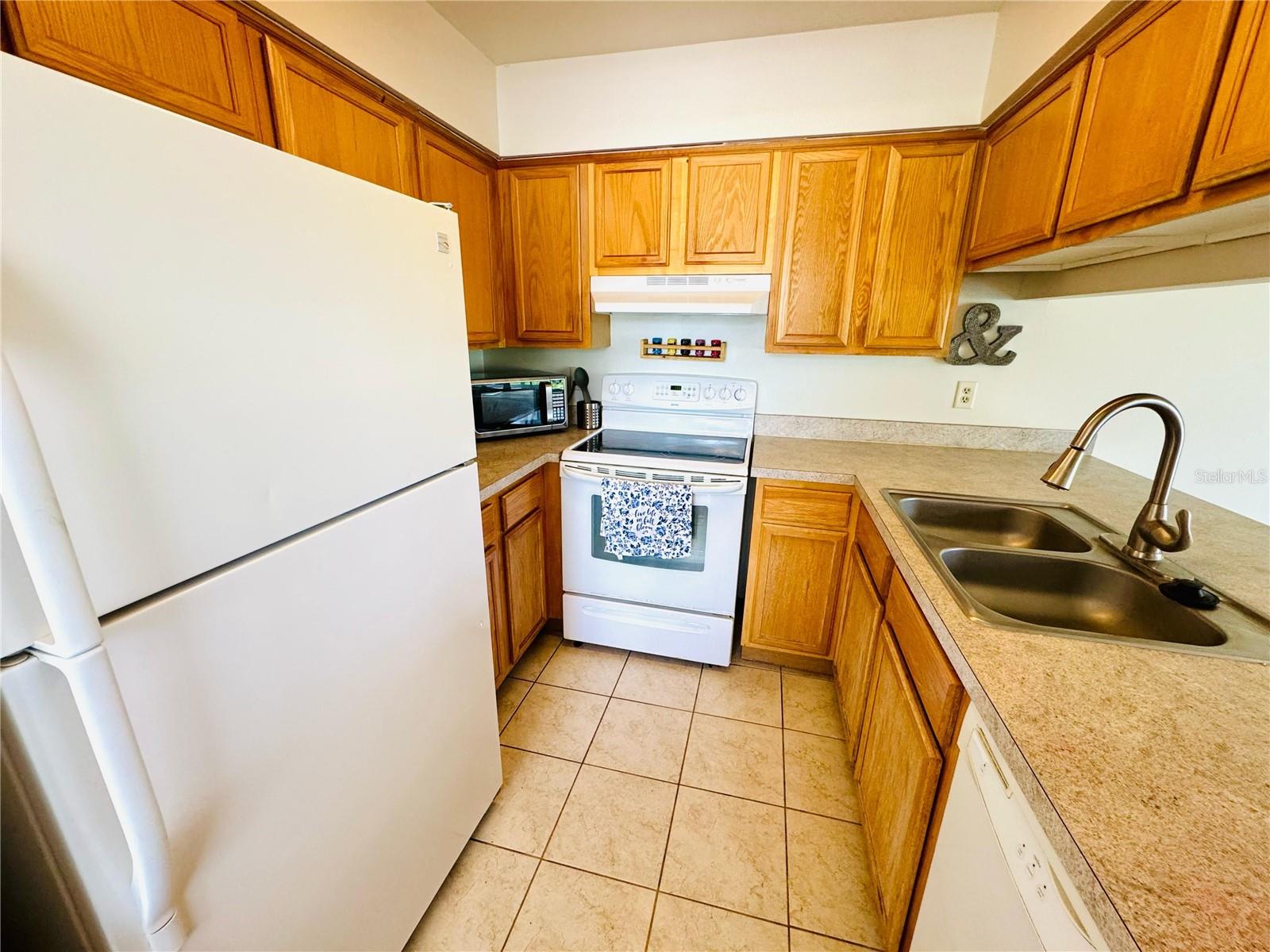 Image 8 of 22 For 5238 Sunridge Palms Drive