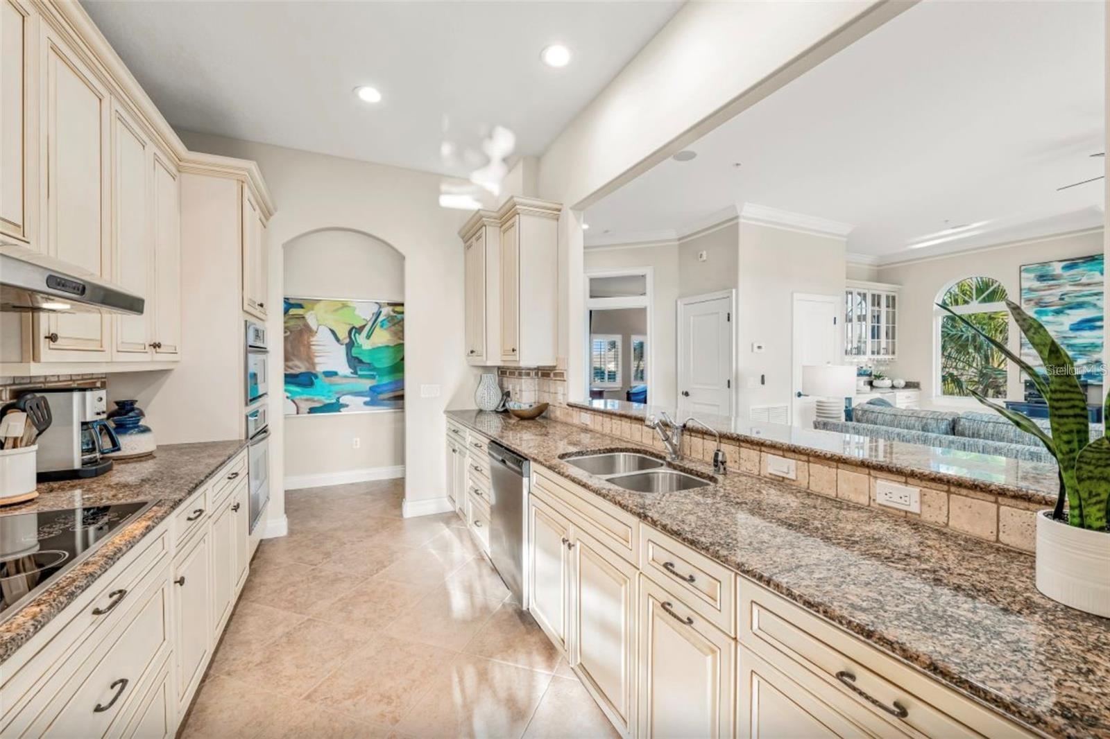 Image 16 of 40 For 7324 Gulf Drive 12