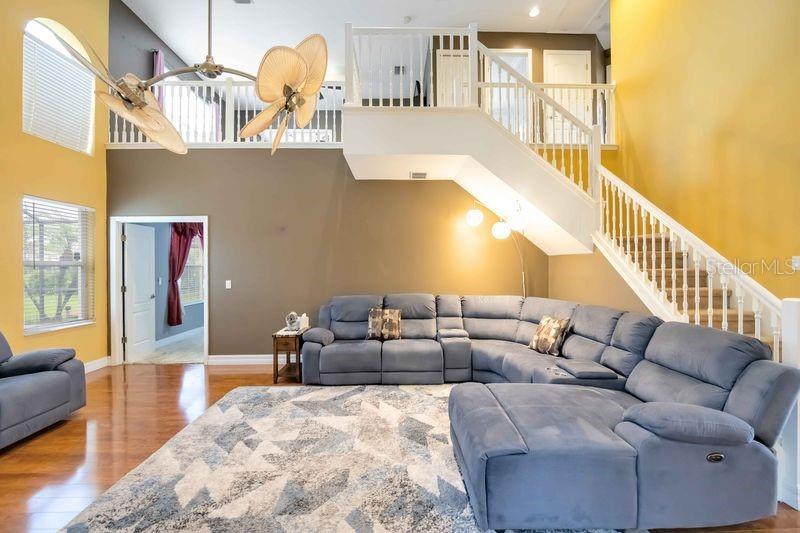 Image 12 of 39 For 4127 Middle River Terrace
