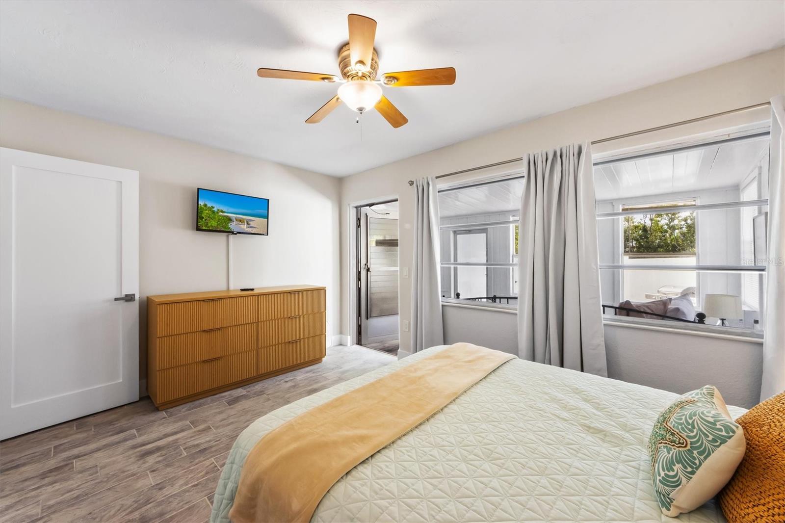 Image 14 of 17 For 441 62nd Street
