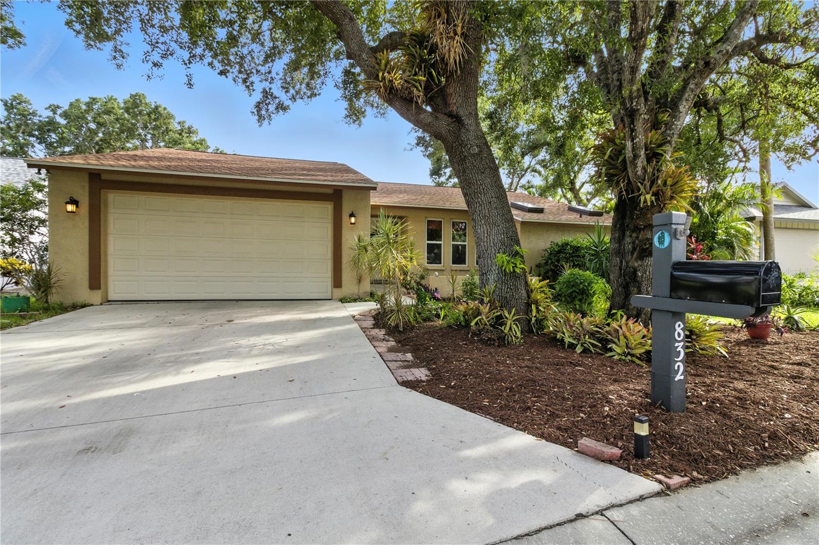 Details for 832 Harrowood Court, SARASOTA, FL 34232