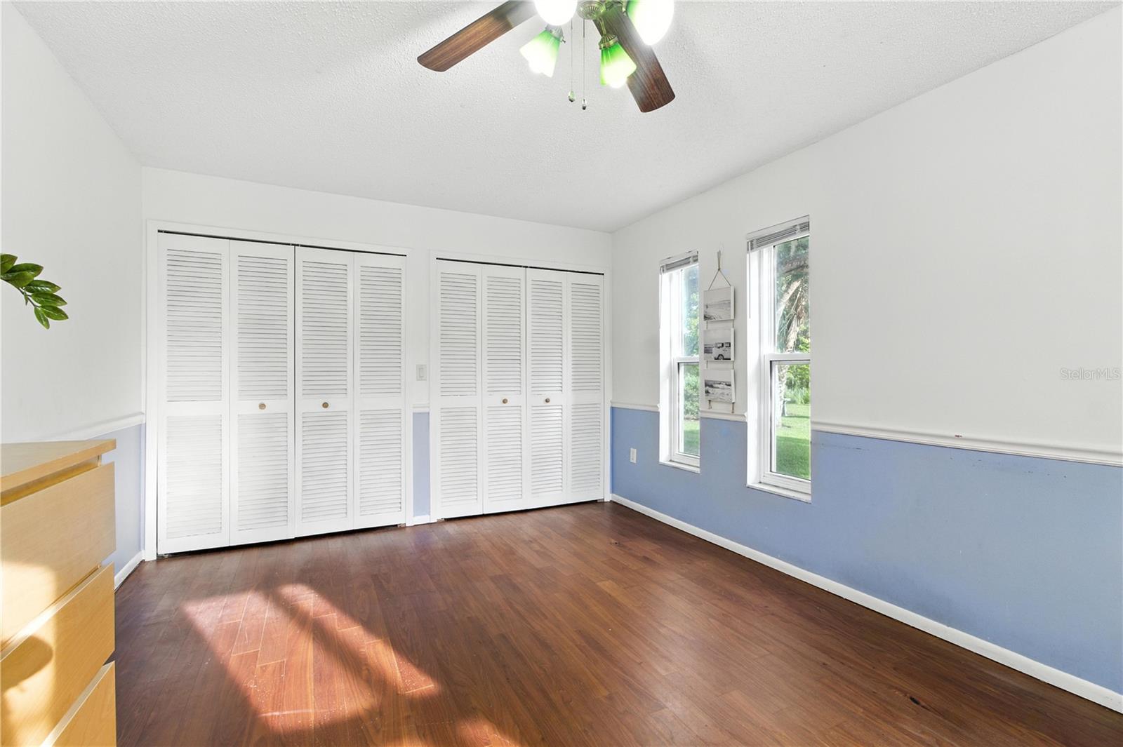 Image 17 of 37 For 832 Harrowood Court
