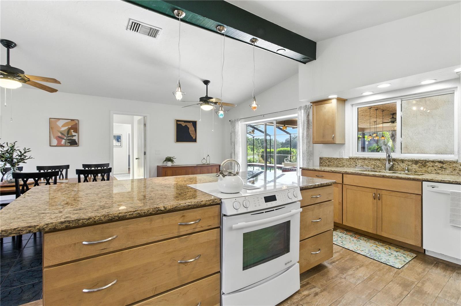 Image 6 of 37 For 832 Harrowood Court