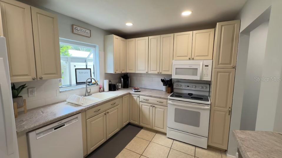 Image 9 of 31 For 3614 29th Avenue W