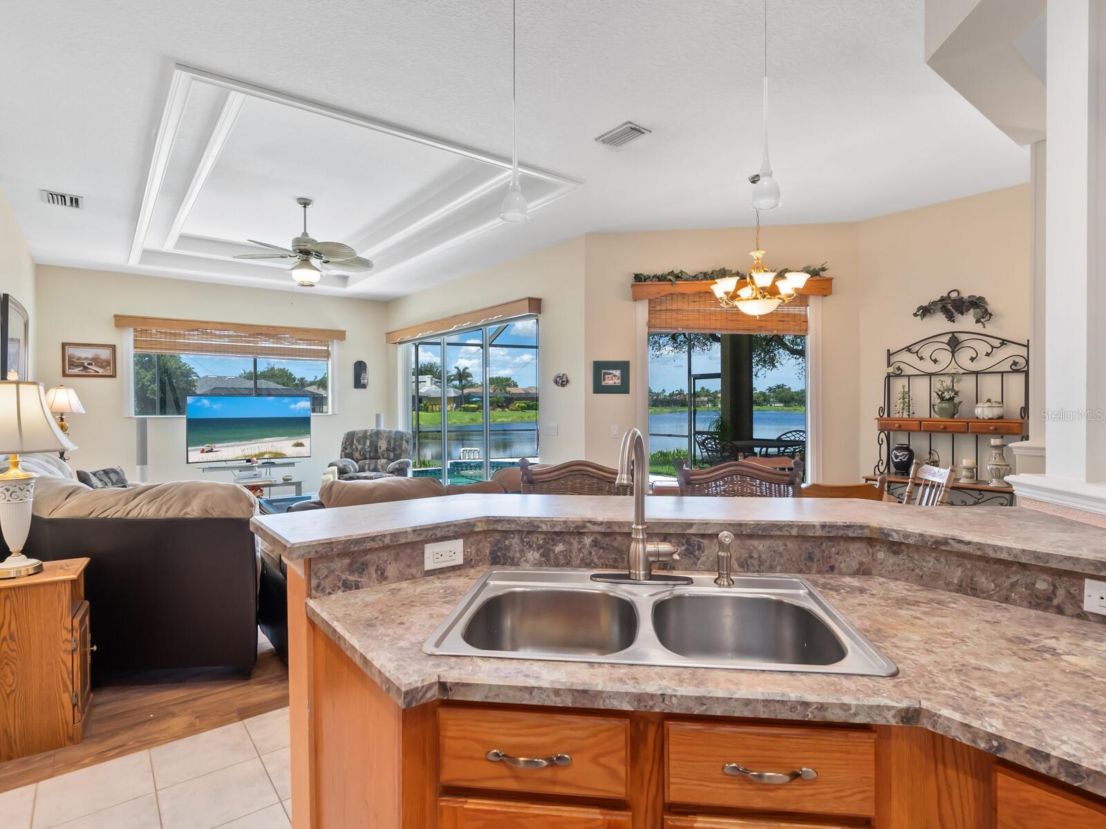 Image 22 of 55 For 280 Dahlia Court