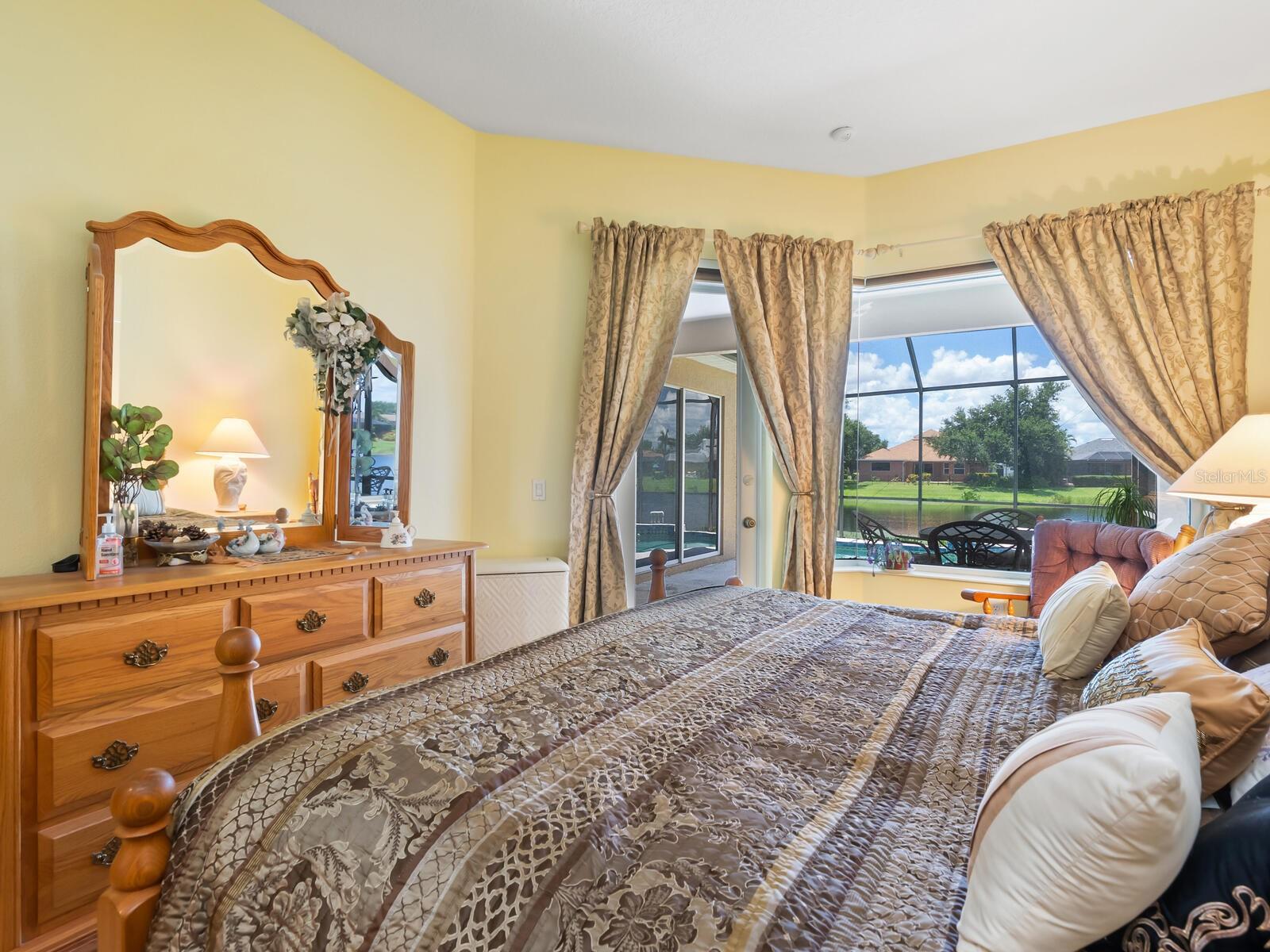 Image 24 of 55 For 280 Dahlia Court