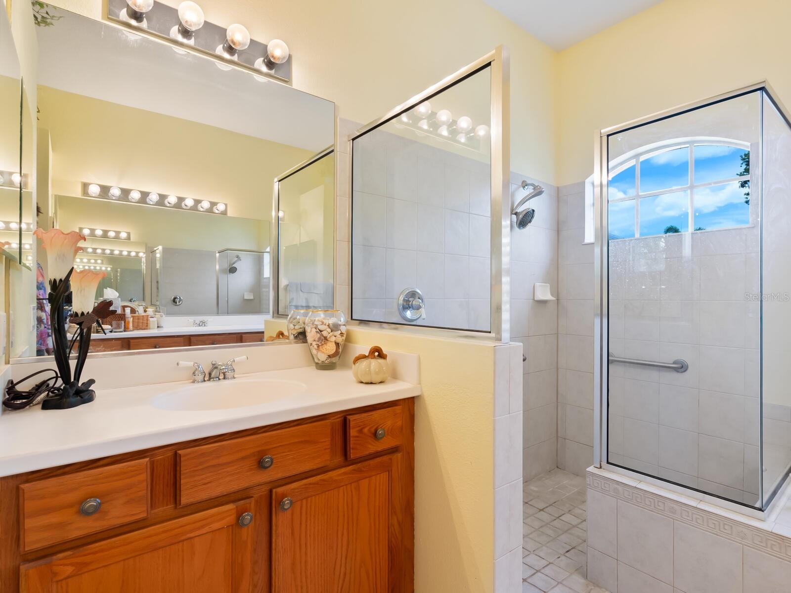 Image 26 of 55 For 280 Dahlia Court