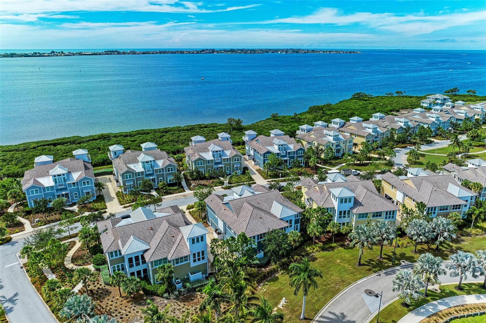 Image 45 of 98 For 367 Compass Point Drive 201
