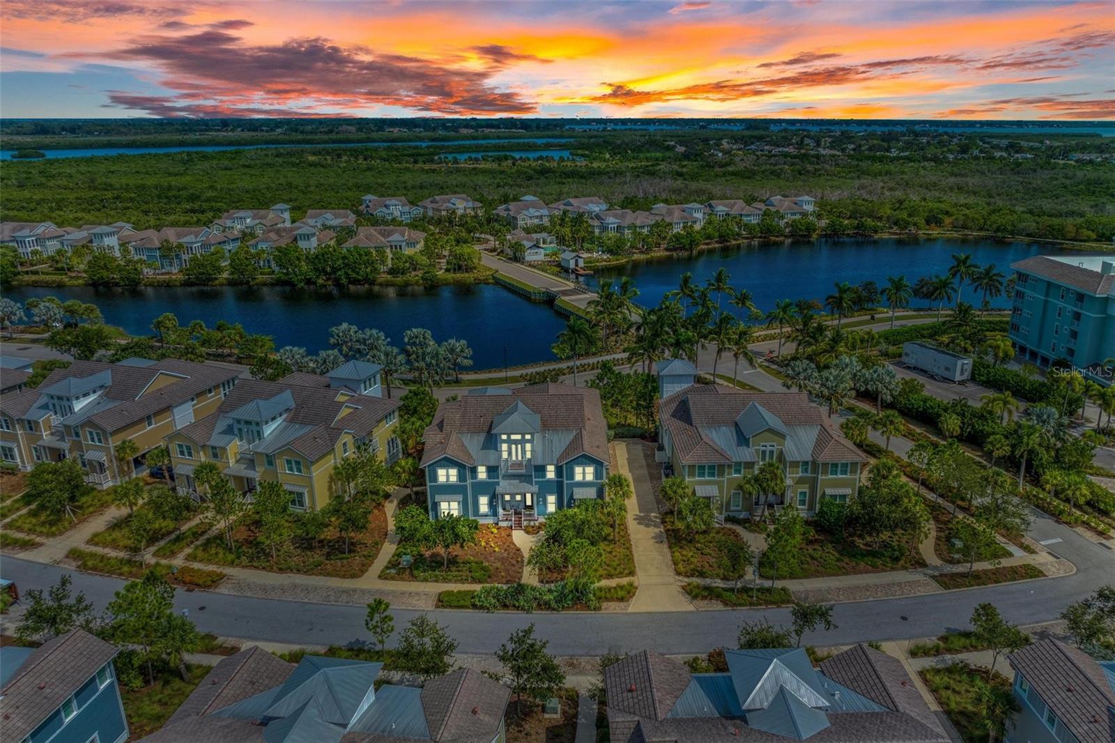 Image 47 of 98 For 367 Compass Point Drive 201